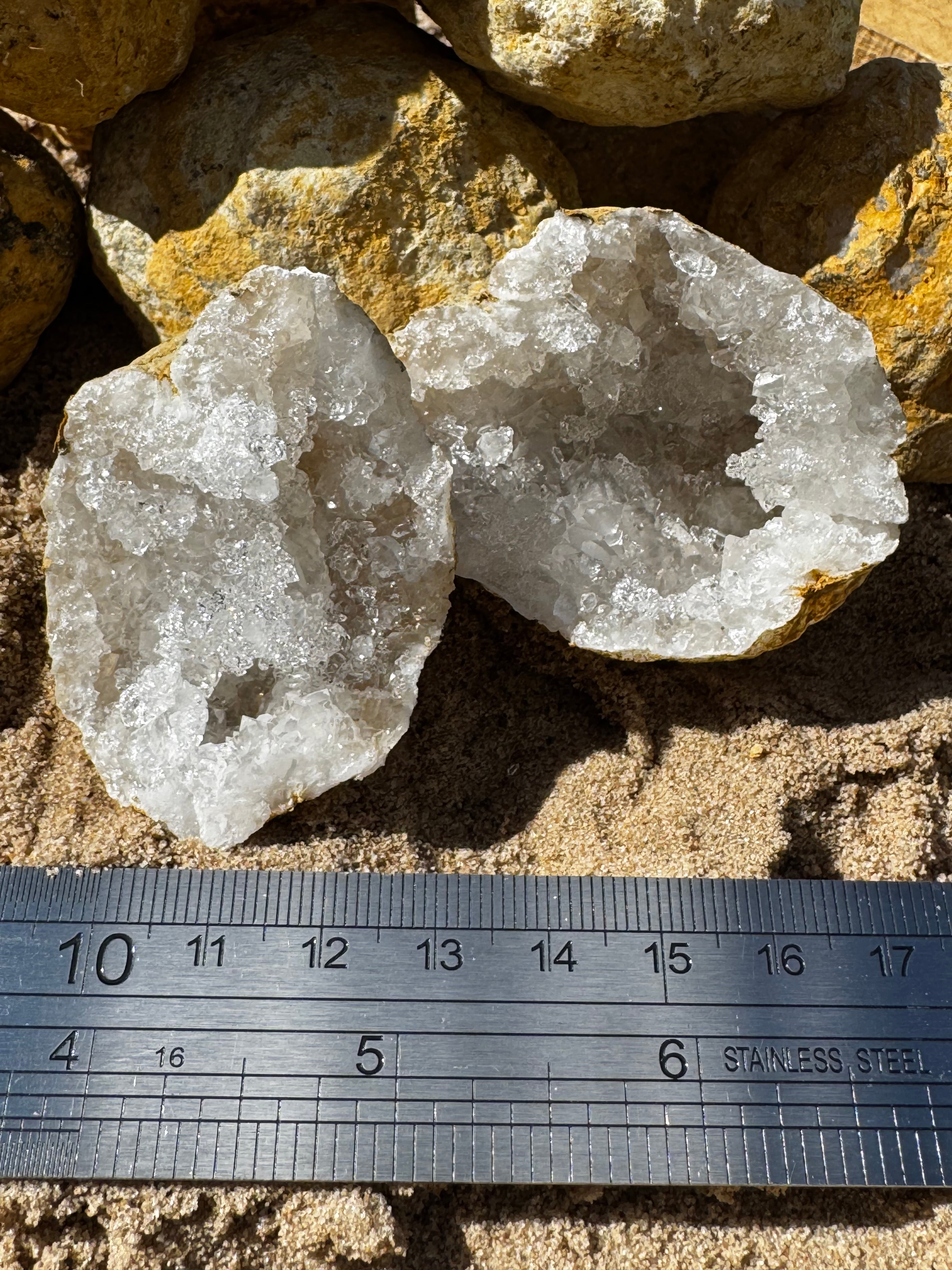 Crack Your own quartz geo ￼