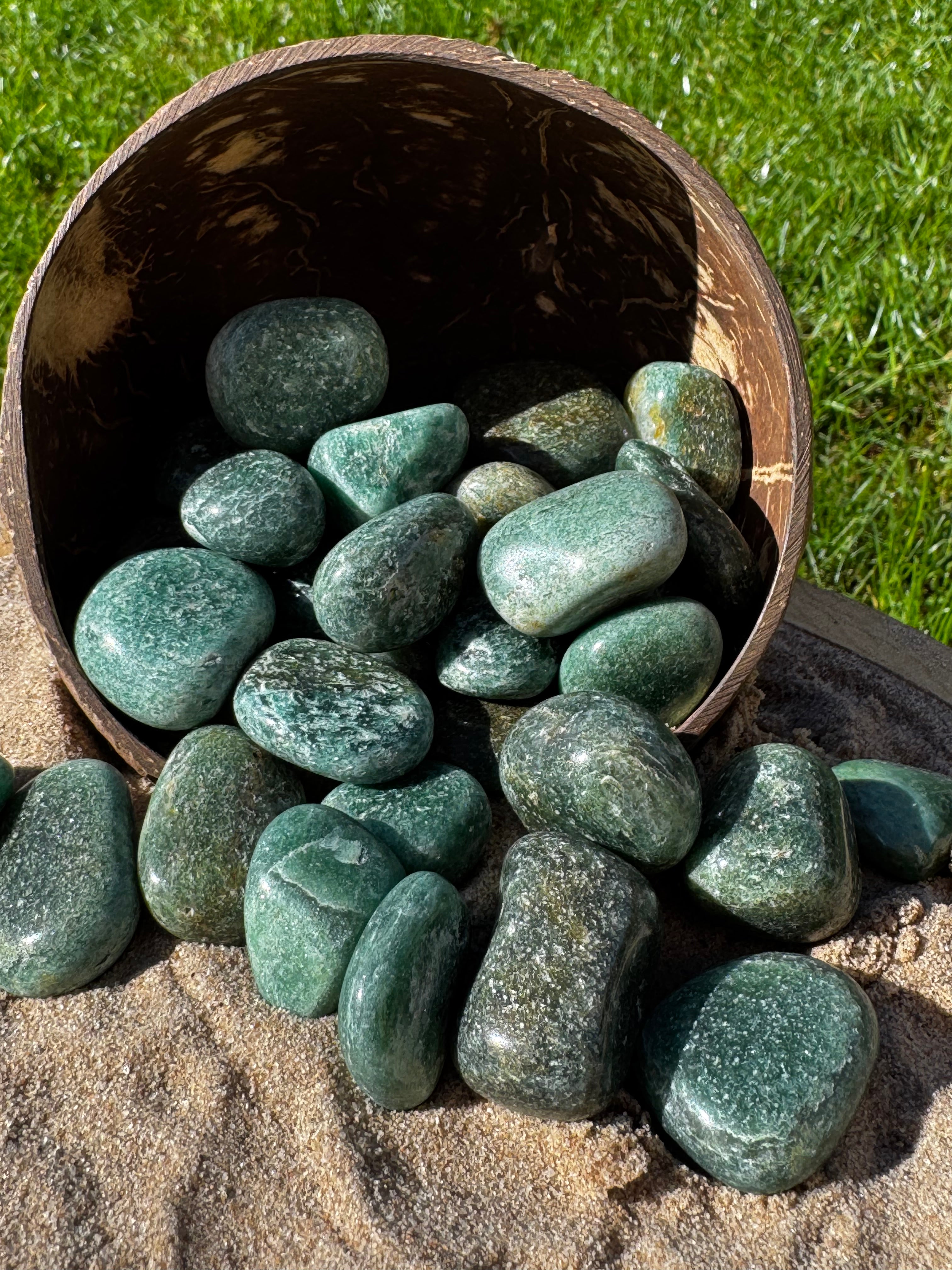 Adventurine Green Tumblestone