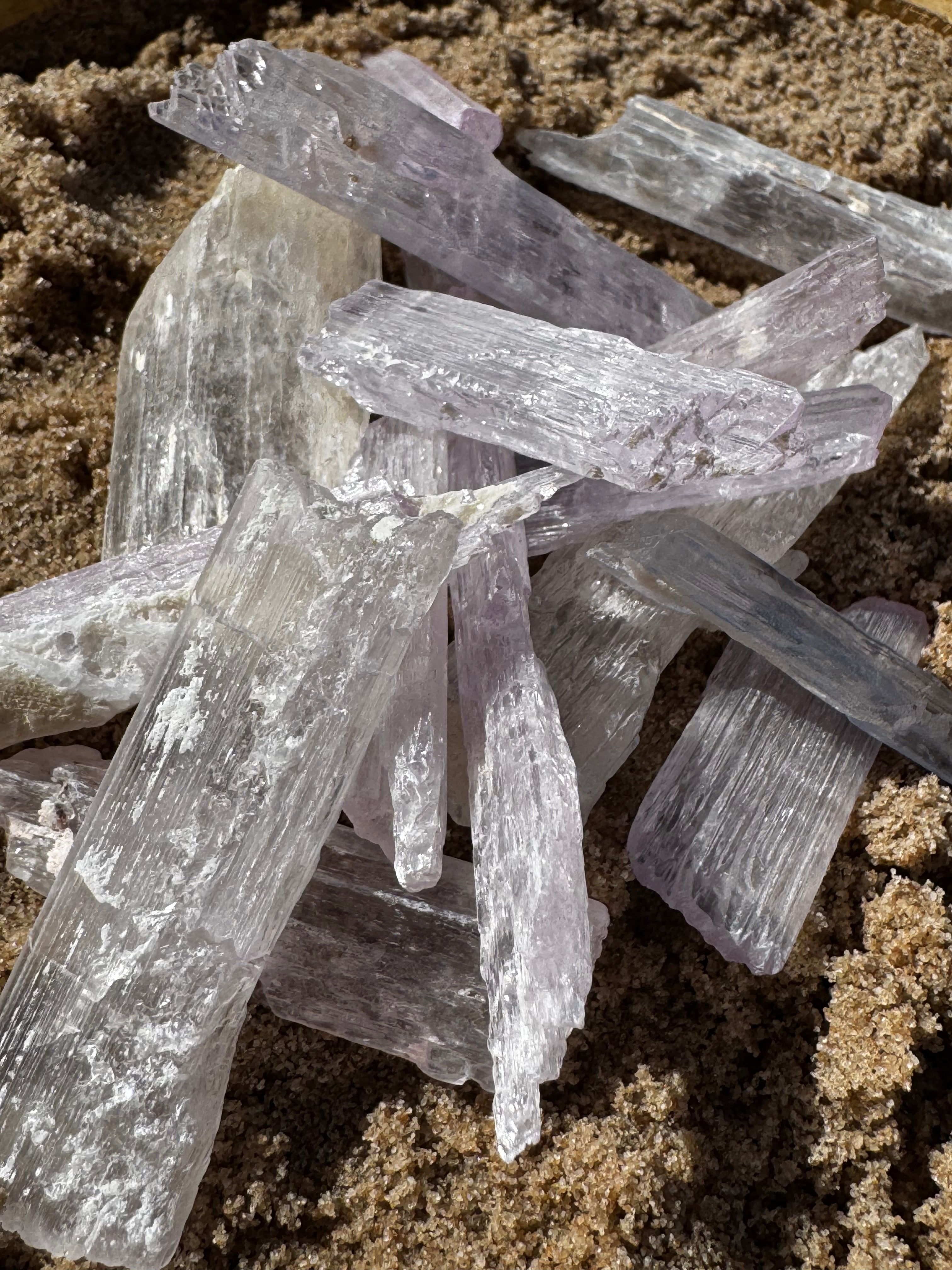 Raw Kunzite