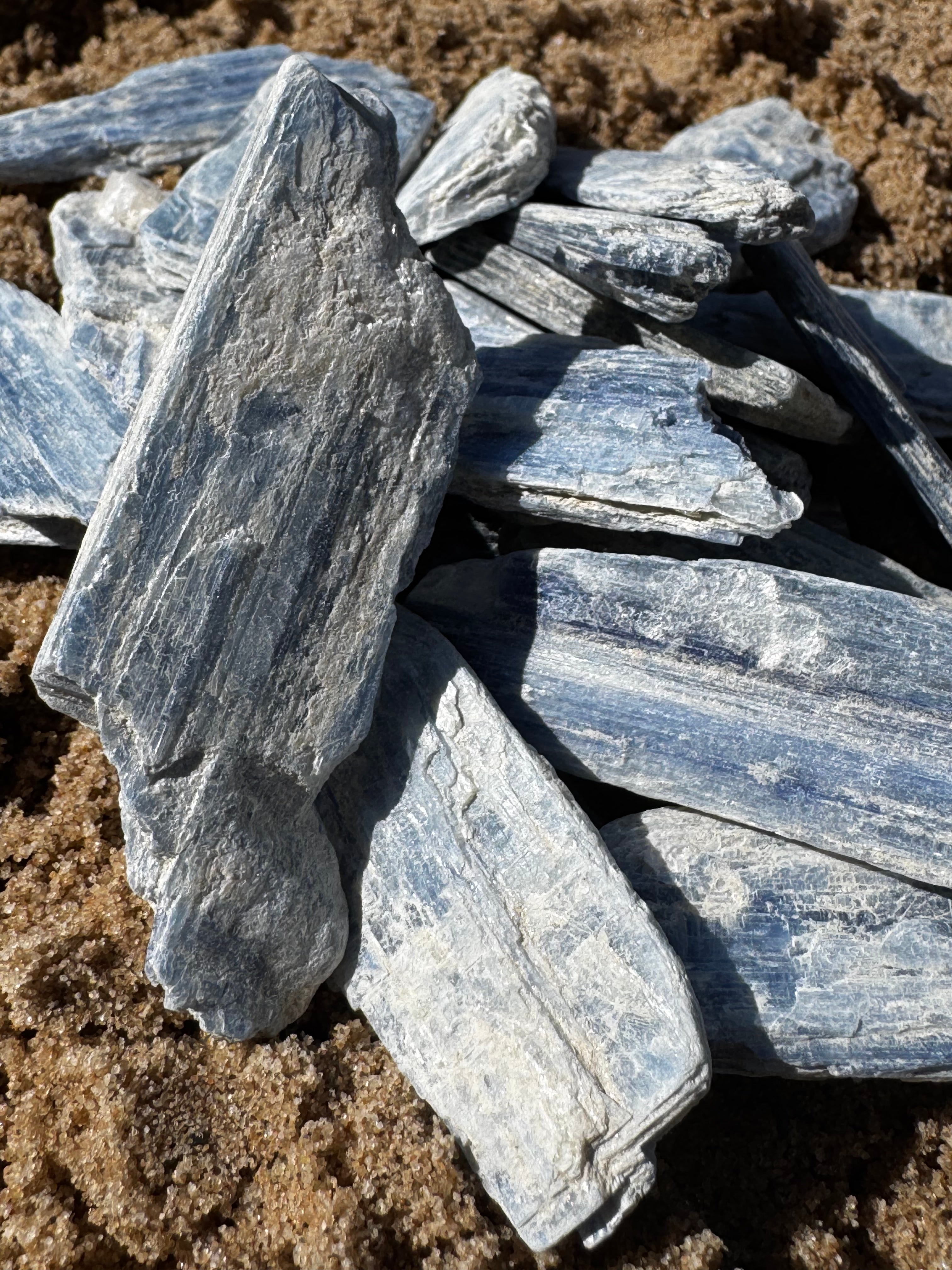Raw Kyanite