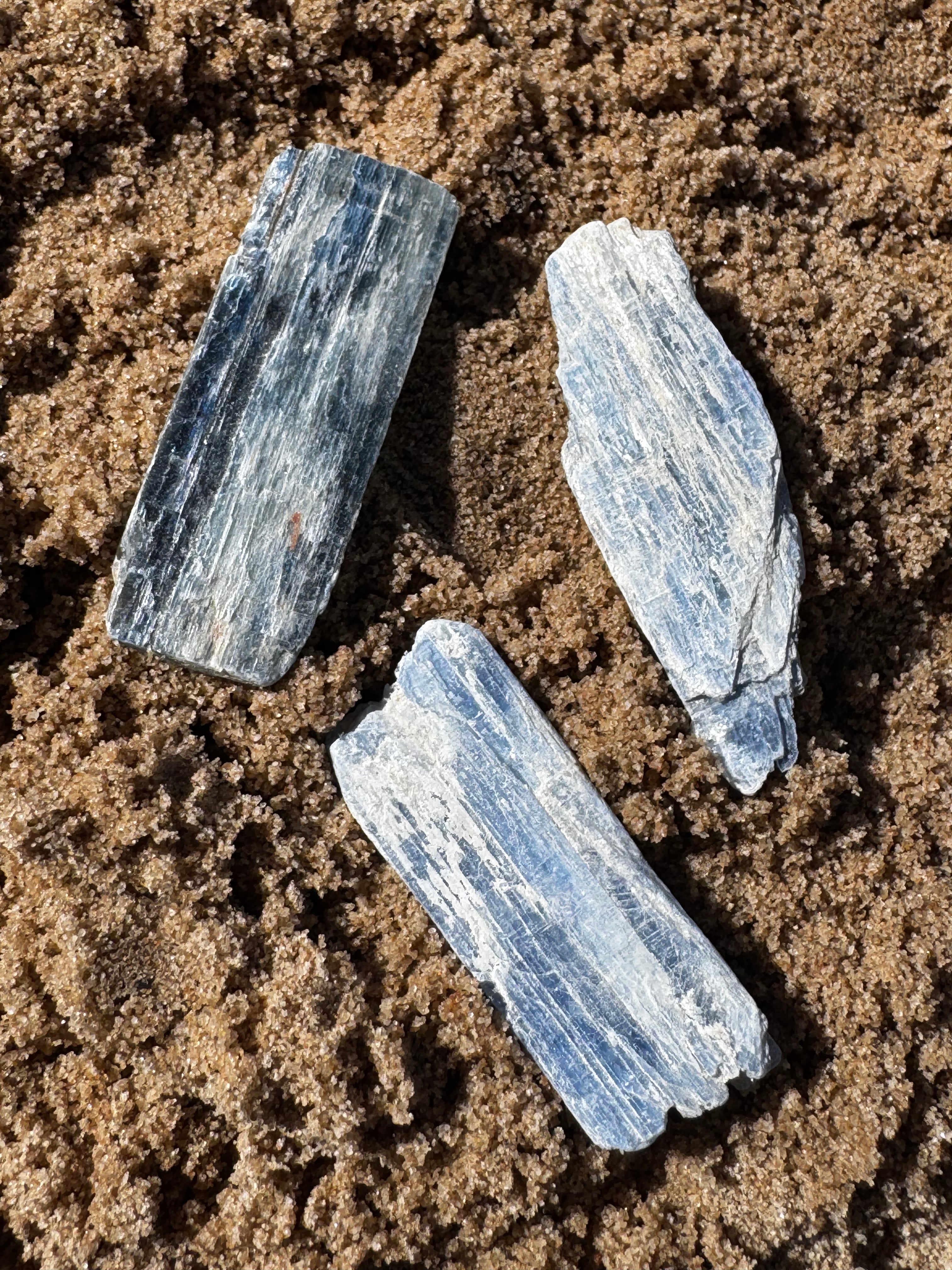 Raw Kyanite